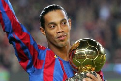 Ronaldinho muy cerca del Besiktas de Turquía